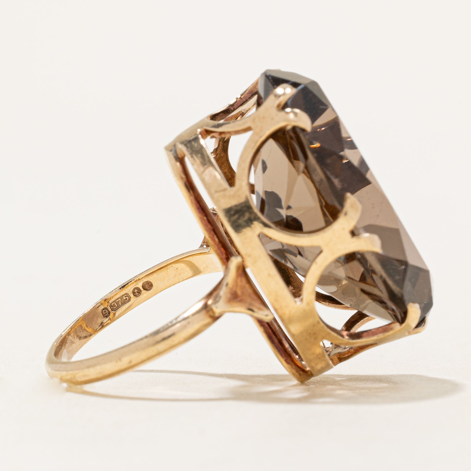 1974 London Smokey Quartz Cocktail Ring | 25.00ct | SZ 5.75 |