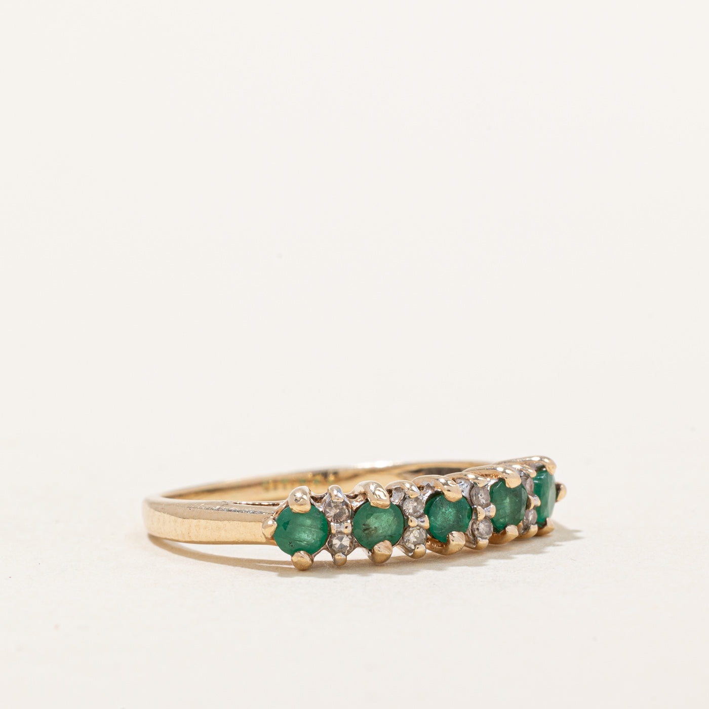 Emerald & Diamond Ring | 0.30ctw, 0.04ctw | SZ 5.75 |