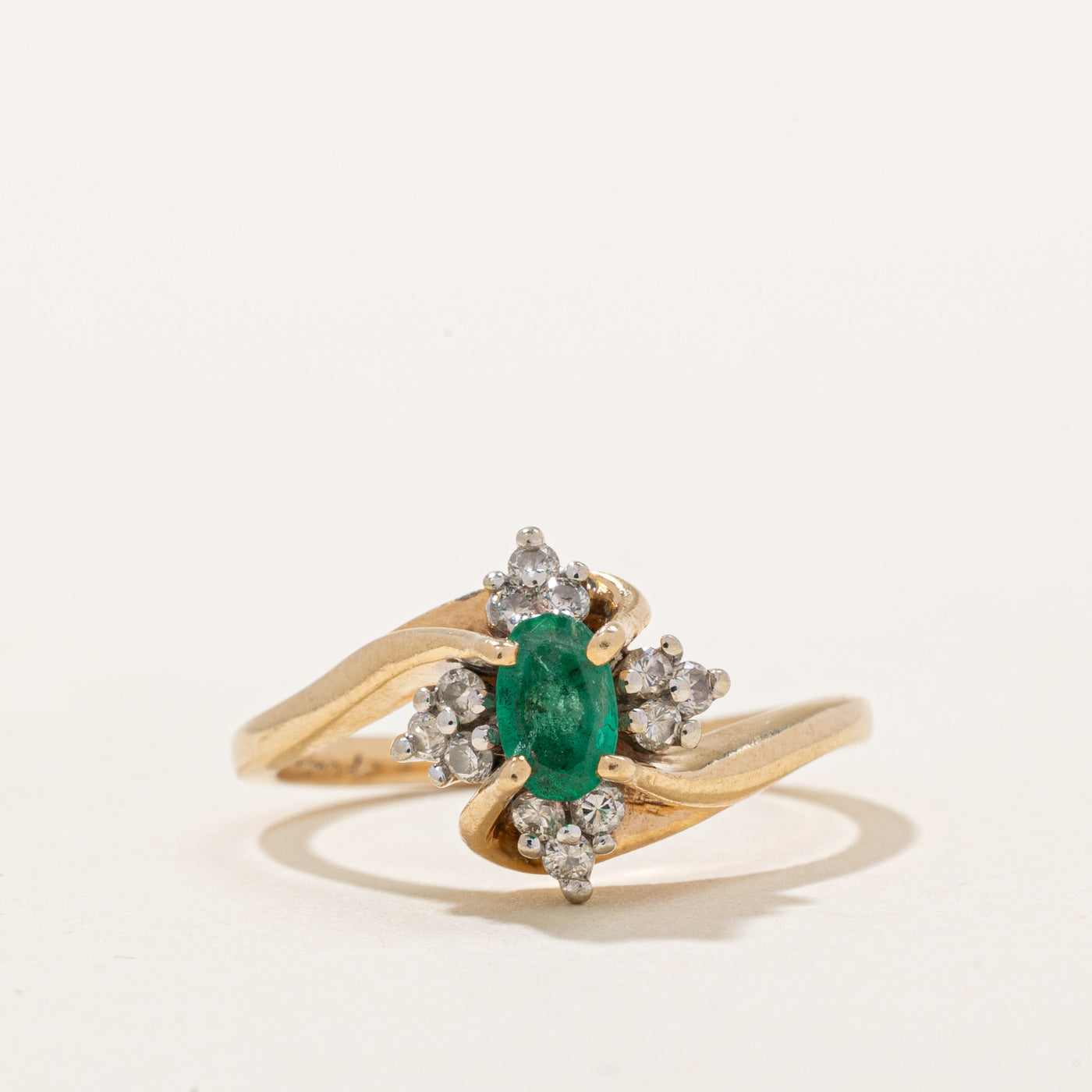 Emerald & Diamond Ring | 0.40ct, 0.10ctw | SZ 4.5 |