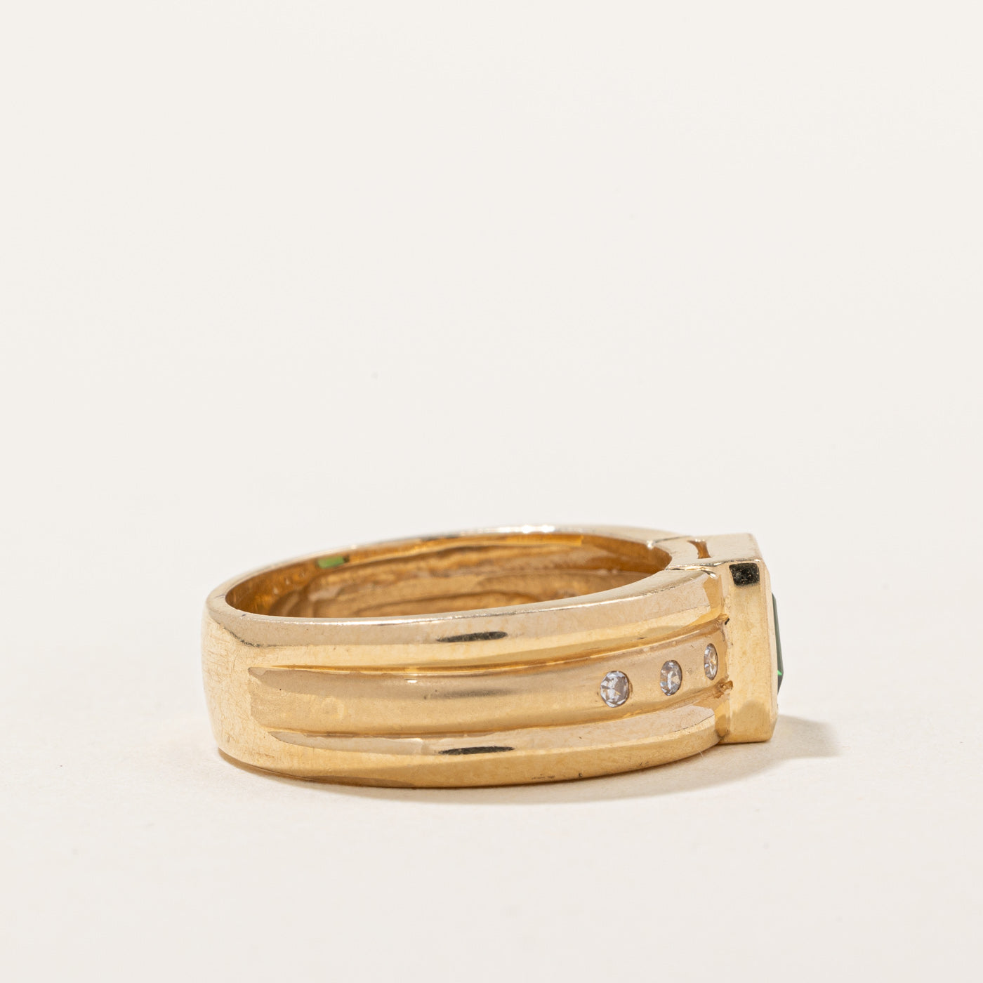 Bague cocktail tourmaline et diamants | 0,55 ct, 0,03 ct au total | Taille 6,5 |