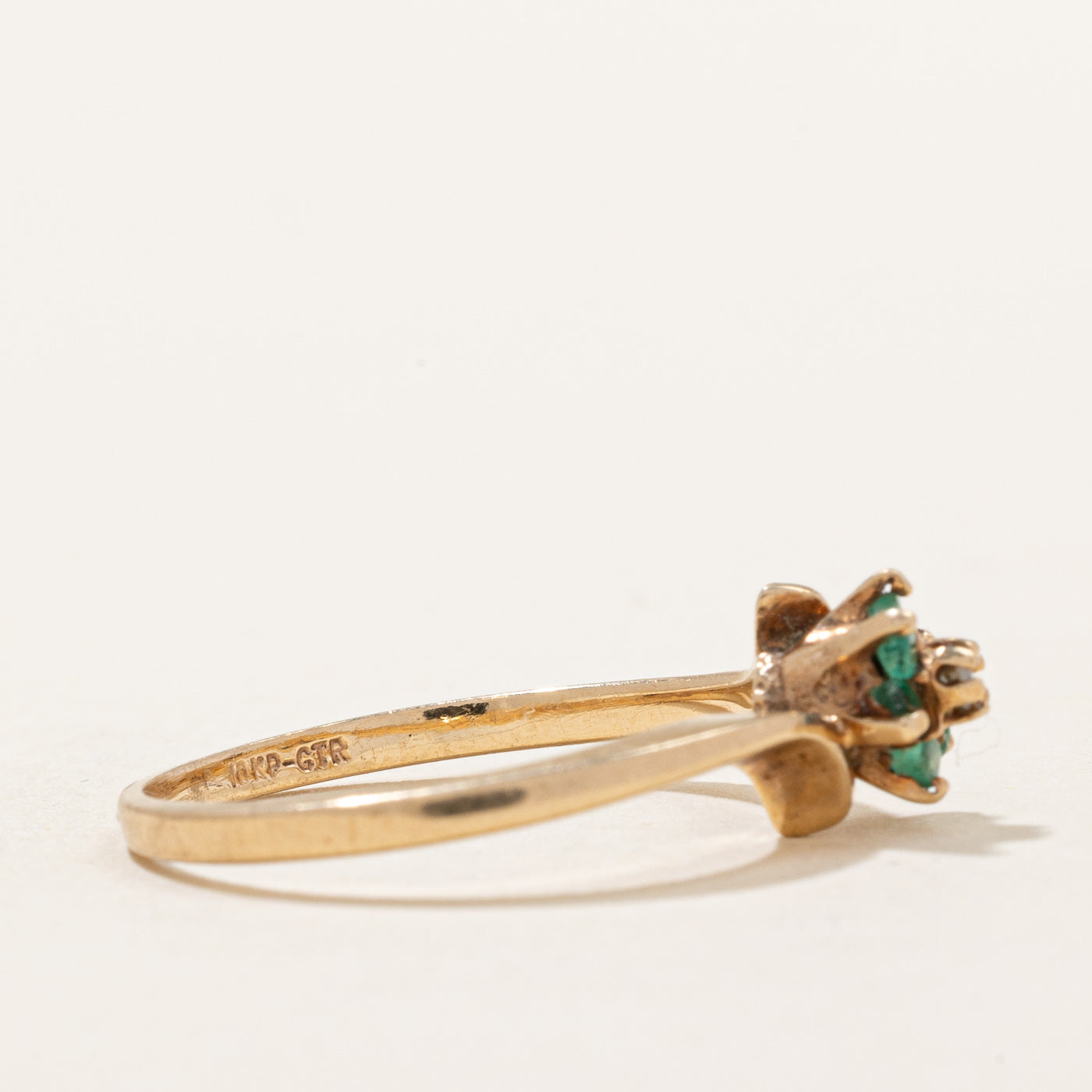 Emerald & Diamond Ring | 0.10ctw, 0.02ct | SZ 6.75 |
