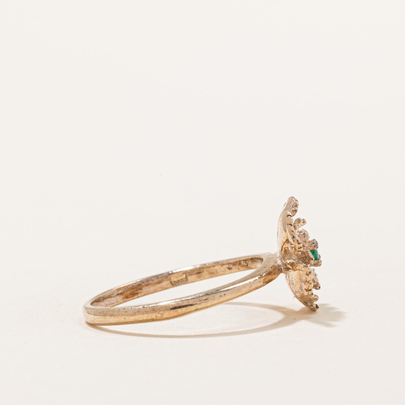 Emerald Flower Ring | 0.02ct | SZ 6 |