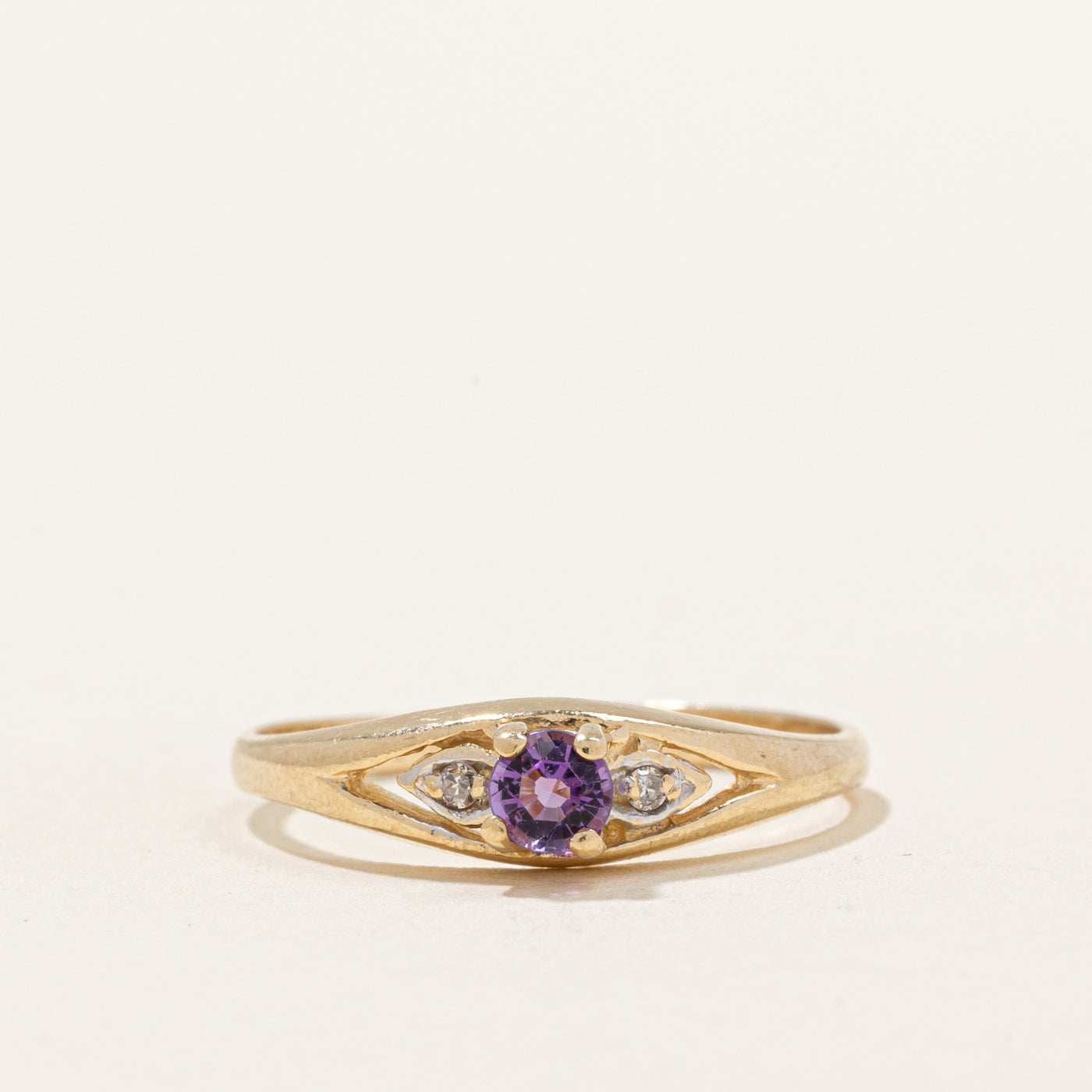 Amethyst & Diamond Ring | 0.15ct, 0.01ctw | SZ 6.25 |