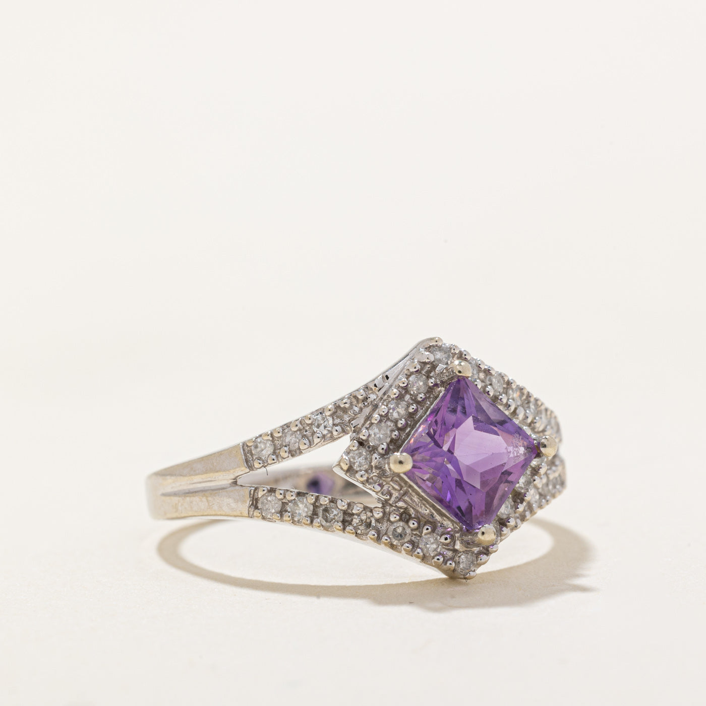 Amethyst & Diamond Ring | 0.60ct, 0.12ctw | SZ 6.25 |