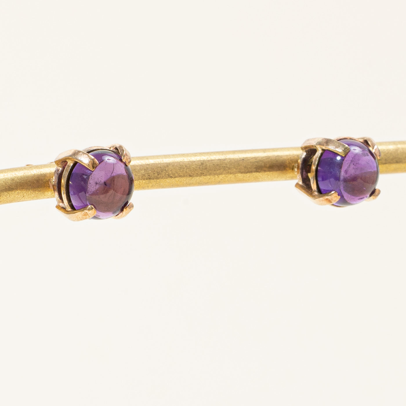 Boucles d'oreilles en améthyste cabochon | 3,60 ct |