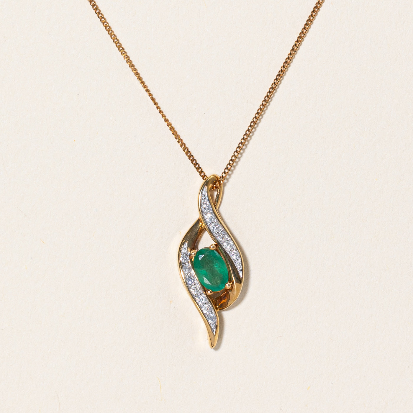 Emerald & Diamond Pendant Necklace | 0.35ct, 0.10ctw | 18" |