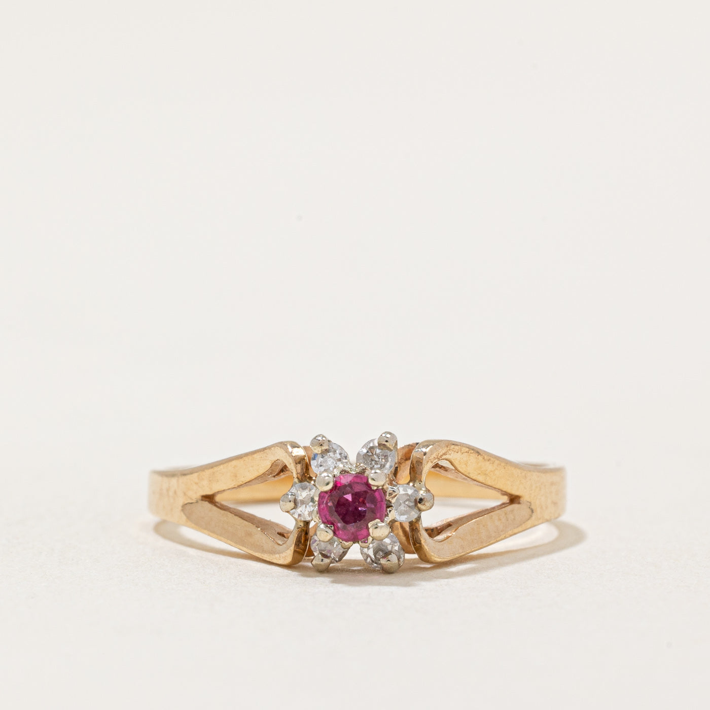 Diamond & Ruby Ring | 0.06ctw, 0.05ct | SZ 4.5 |