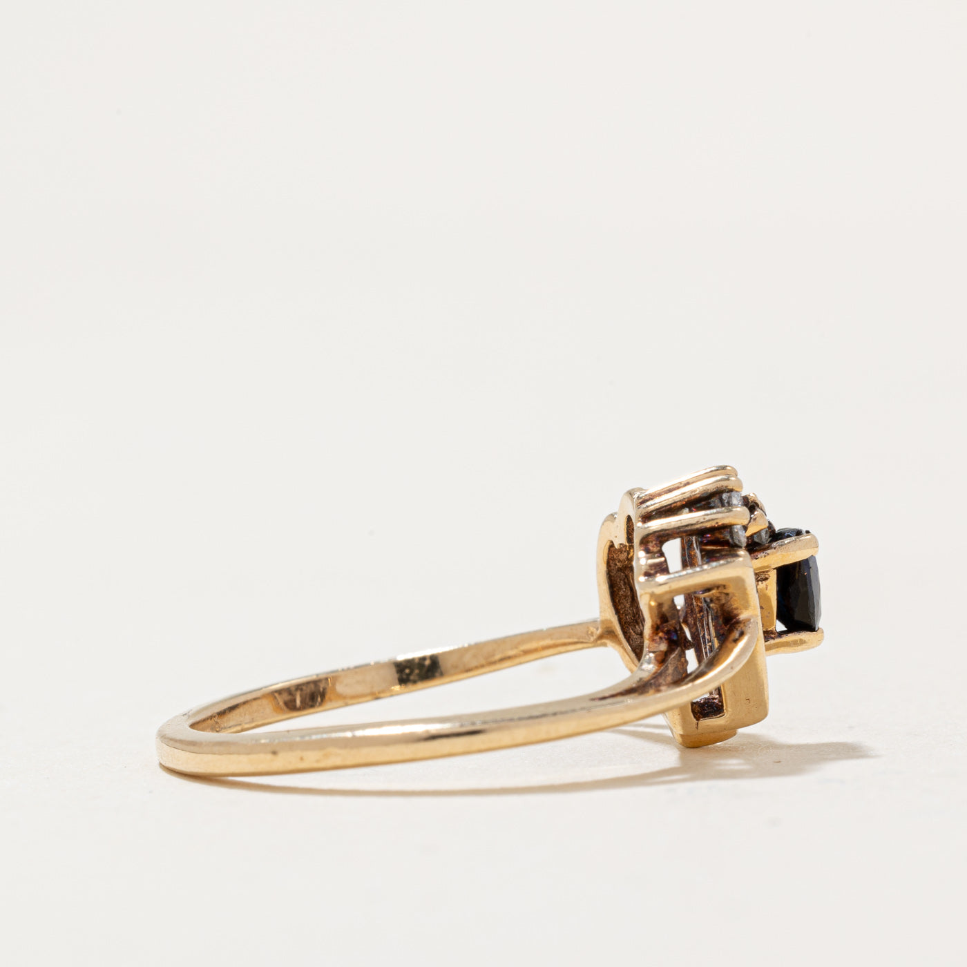 Sapphire & Diamond Heart Ring | 0.19ct, 0.02ctw | SZ 6.75 |