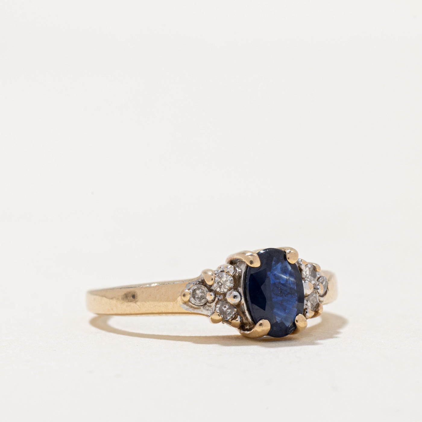 Bague cocktail saphir et diamants | 0,35 ct, 0,06 ct au total | Taille 4 |