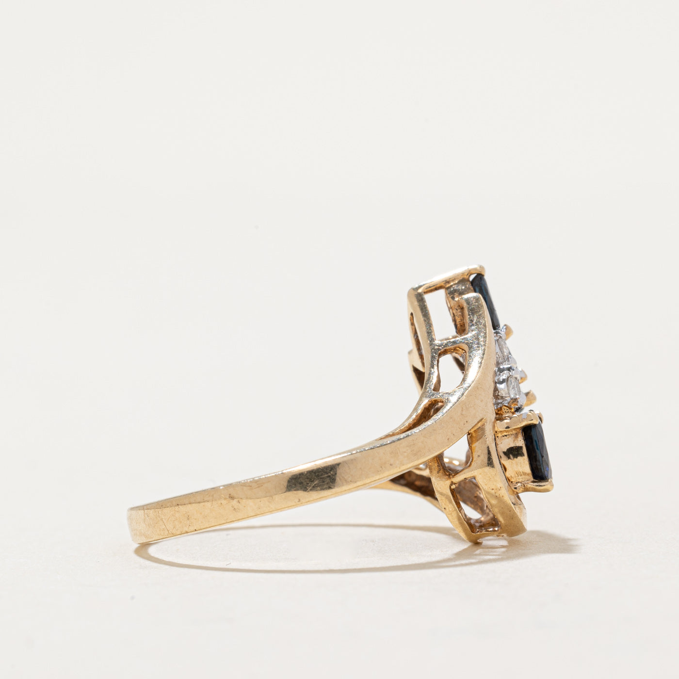 Sapphire & Diamond Cocktail Ring | 0.48ctw, 0.04ctw | SZ 7 |