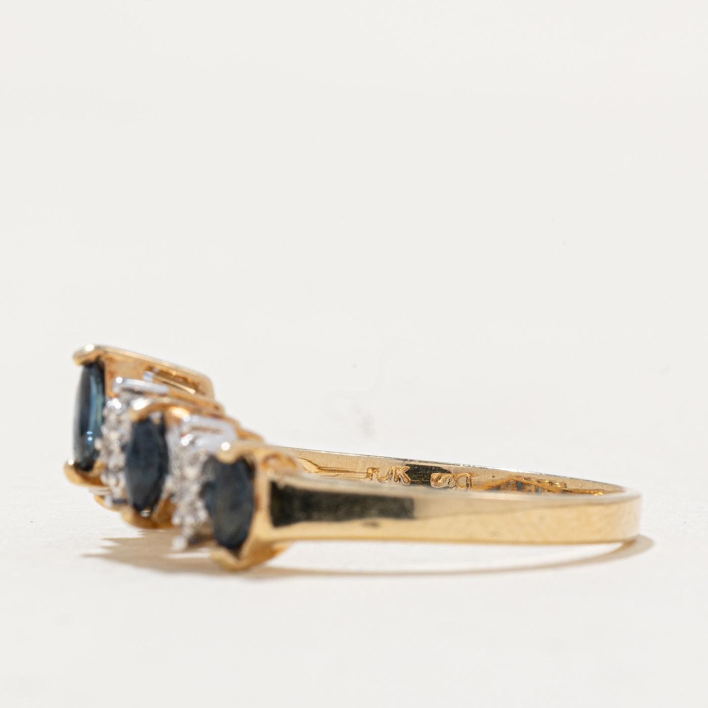 Sapphire & Diamond Chevron Ring | 1.00ctw, 0.03ctw | SZ 6.75 |