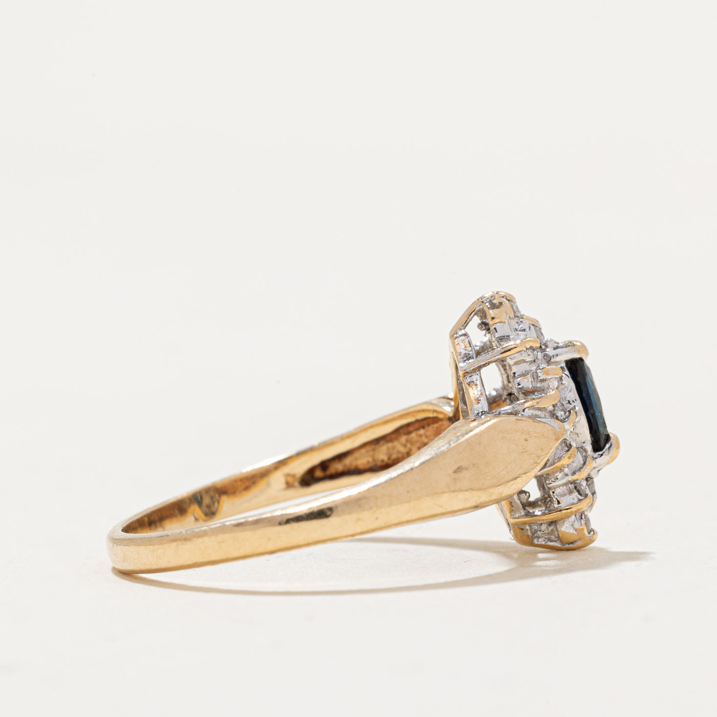 Sapphire & Diamond Cocktail Ring | 0.10ct, 0.03ctw | SZ 6.75 |