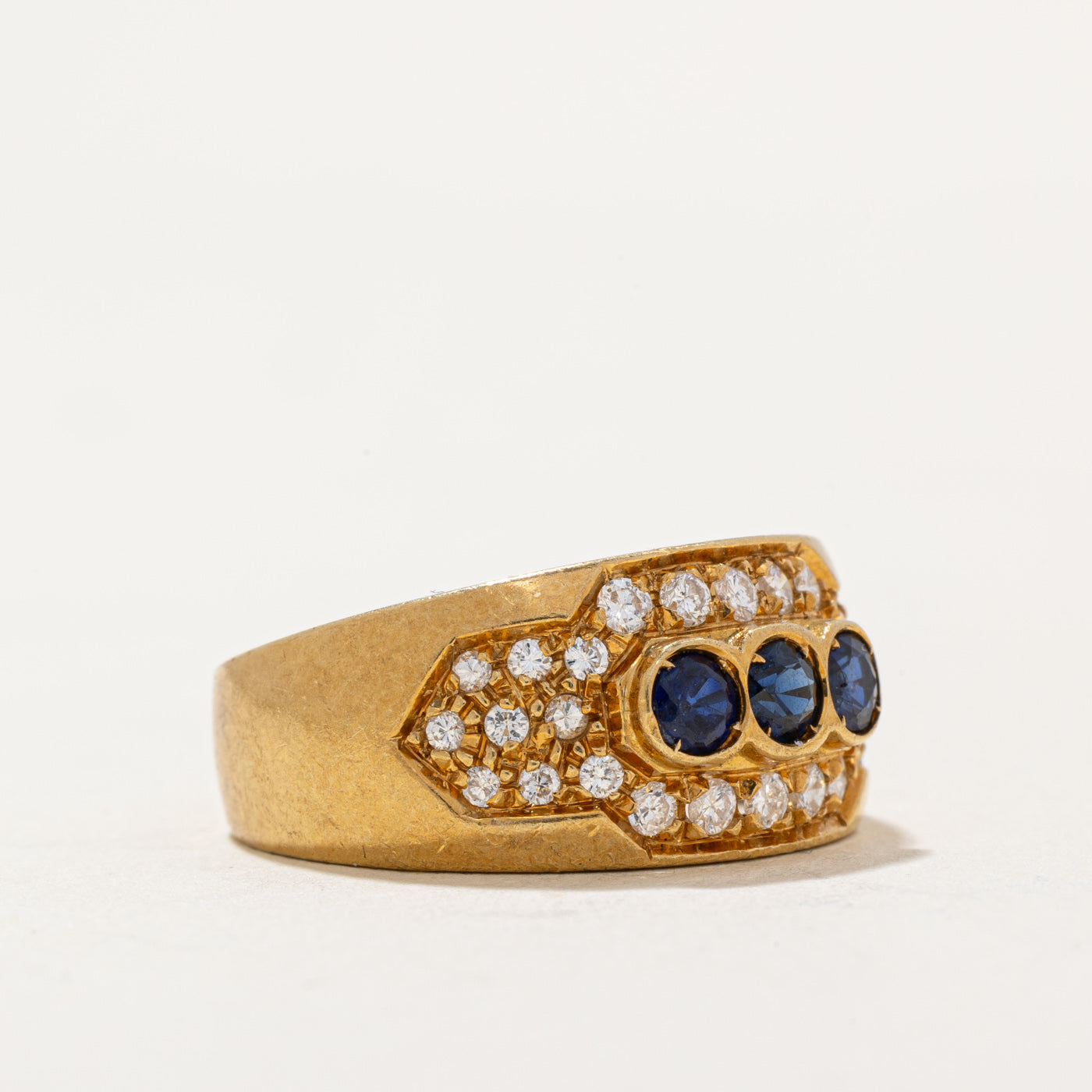 Sapphire & Diamond Cocktail Ring | 0.60ctw, 0.24ctw | SZ 6.5 |
