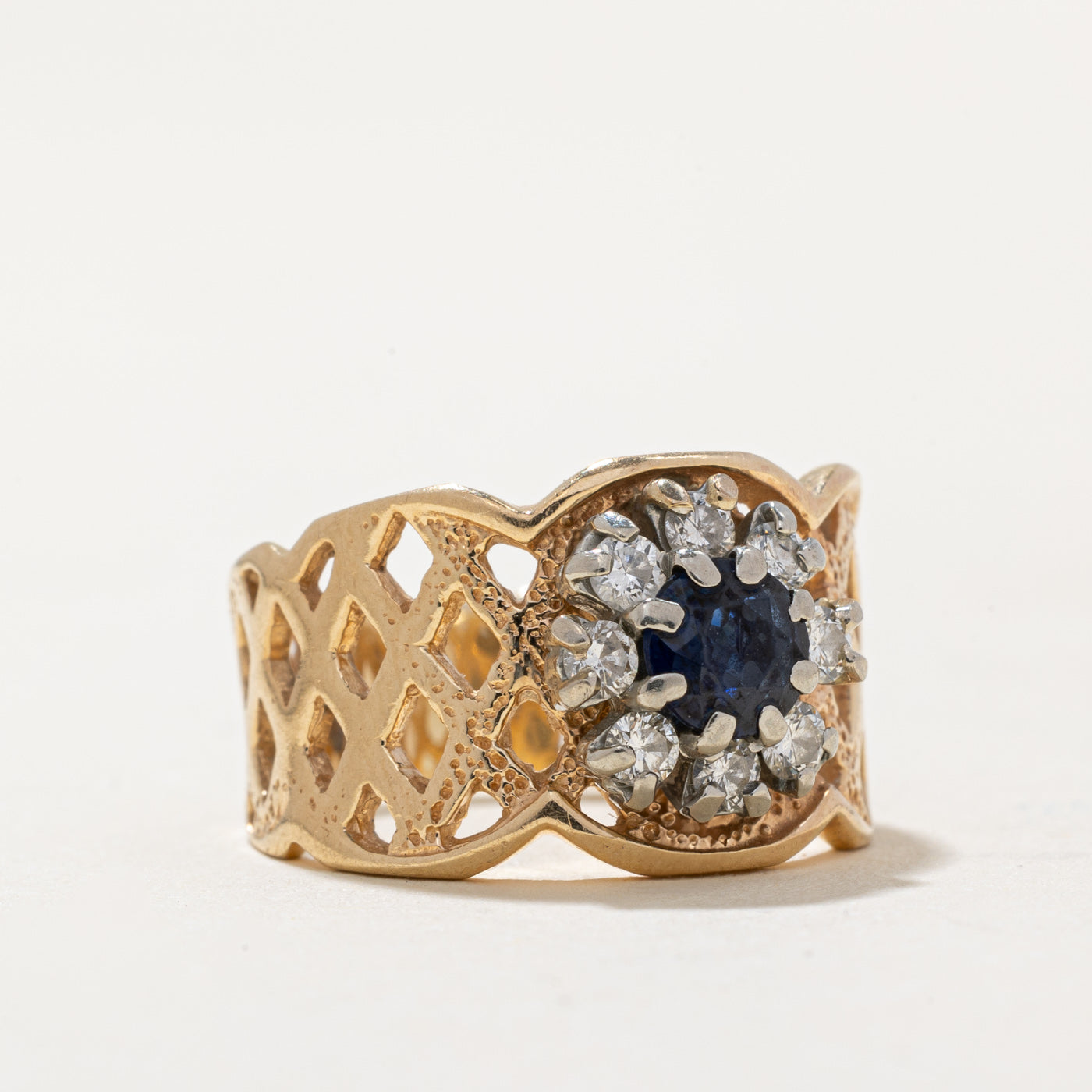 Sapphire & Diamond Halo Ring | 0.25ct, 0.20ctw | SZ 3.75 |