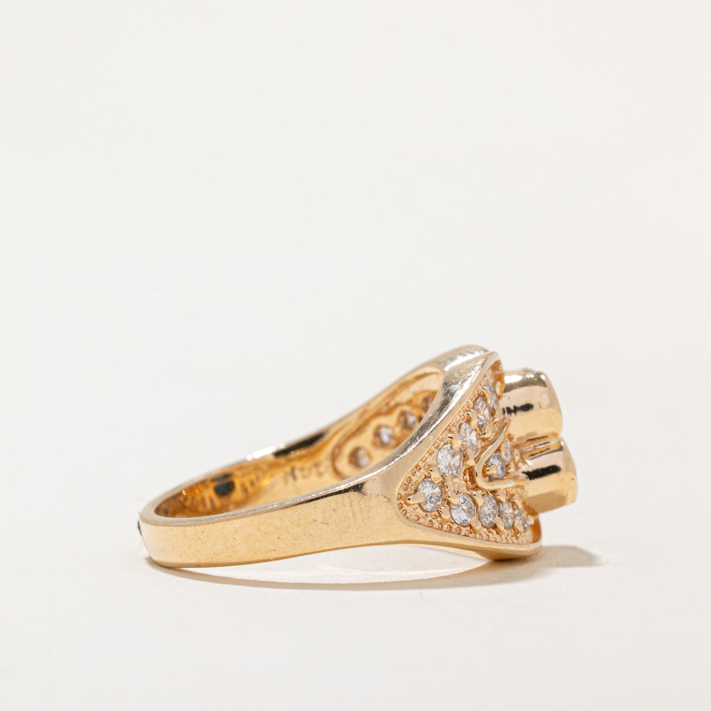 Bague cocktail saphir et diamants | 0,40 ct, 0,24 ct | Taille 5,25 |