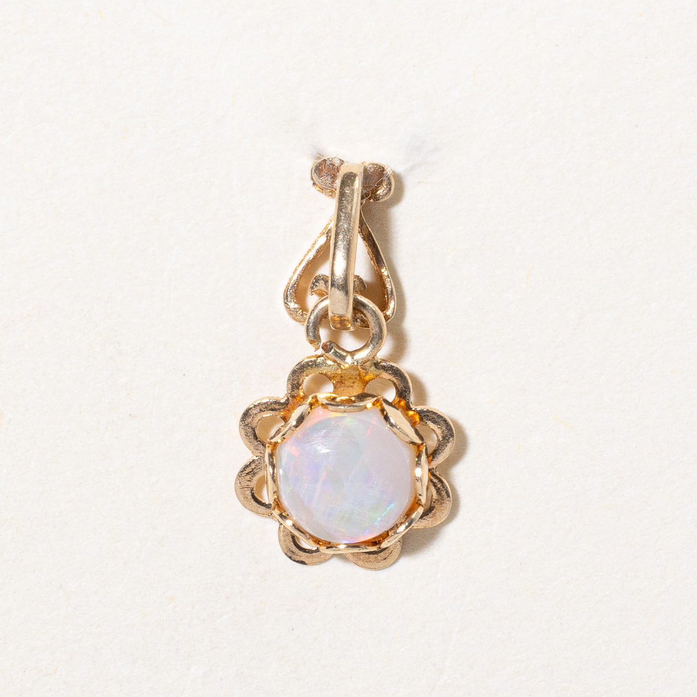 Pendentif en opale 10 carats | 0,36 ct |