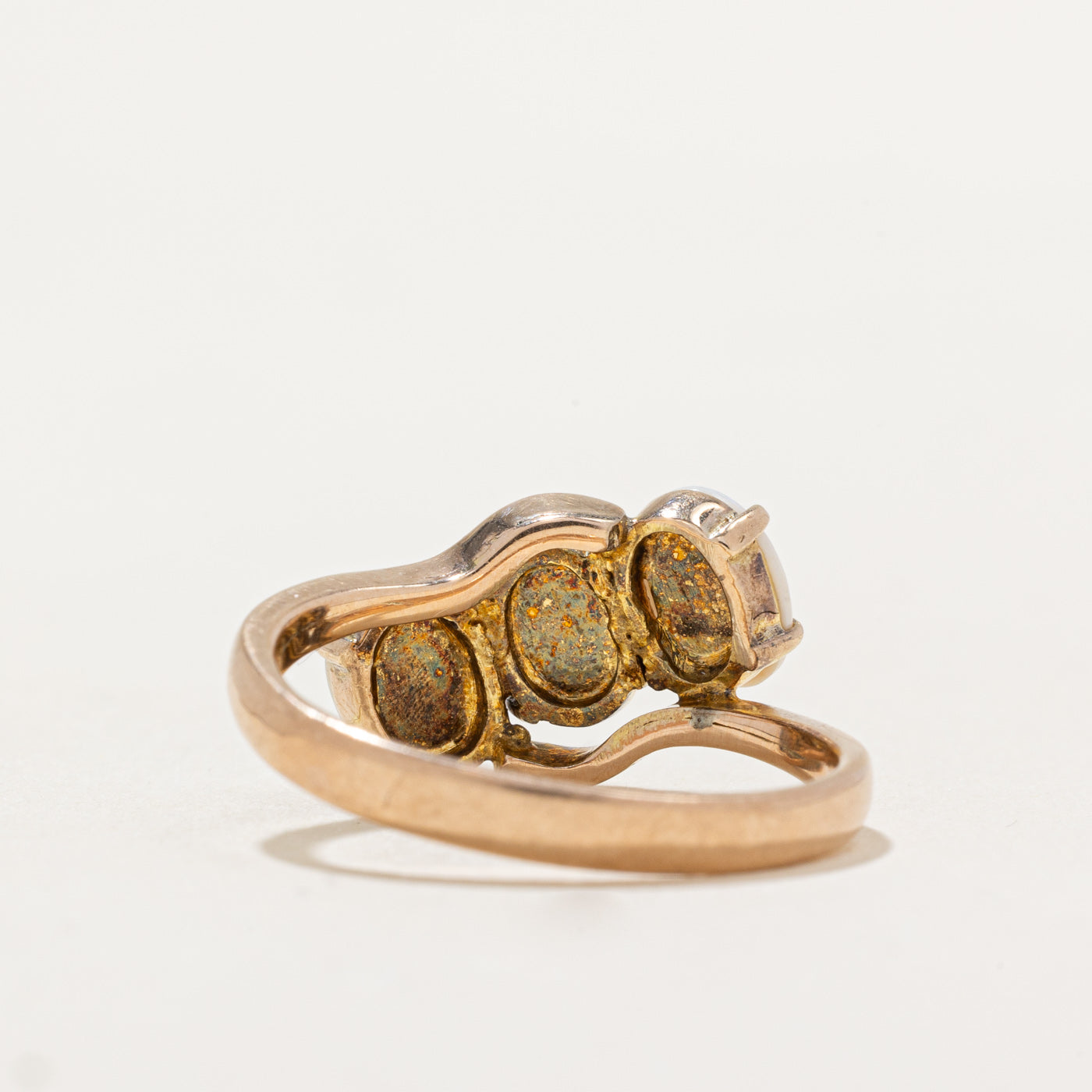 Diagonal Three Stone Opal Ring | 1.00ctw | SZ 6.75 |
