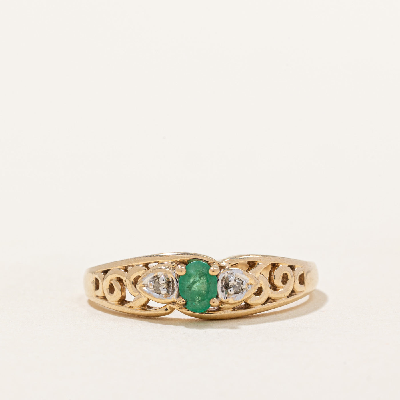 Emerald & Diamond Lattice Ring | 0.13ct, 0.01ctw | SZ 6.75 |