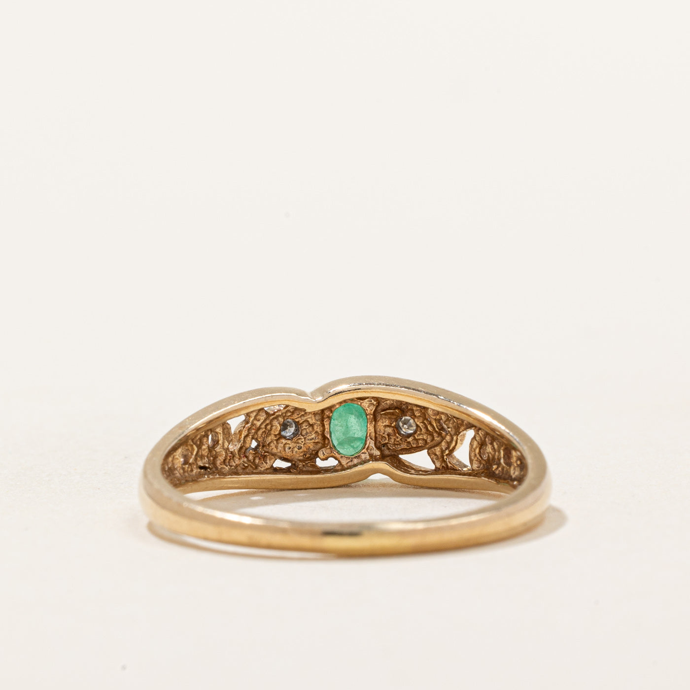 Emerald & Diamond Lattice Ring | 0.13ct, 0.01ctw | SZ 6.75 |