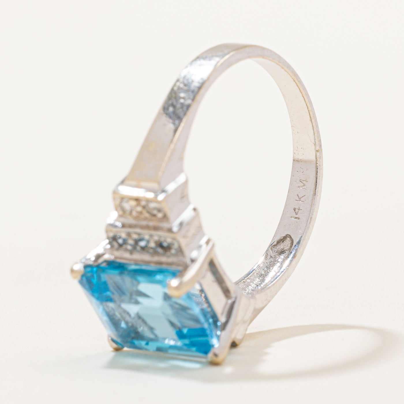 Topaz & Diamond Cocktail Ring | 4.00ct, 0.05ctw | SZ 7.75 |