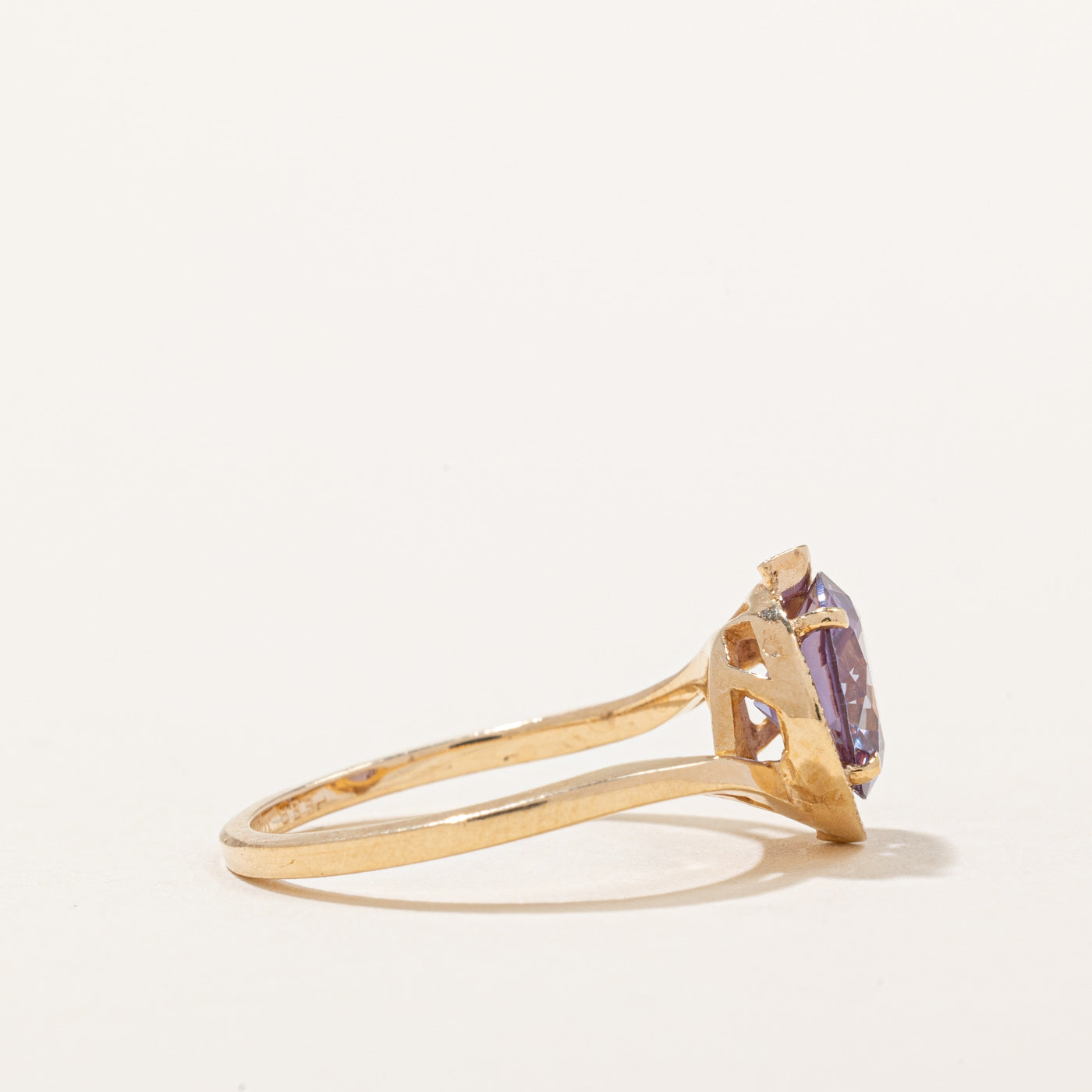 Synthetic Colour Change Sapphire Ring | 2.00ct | SZ 6.5 |