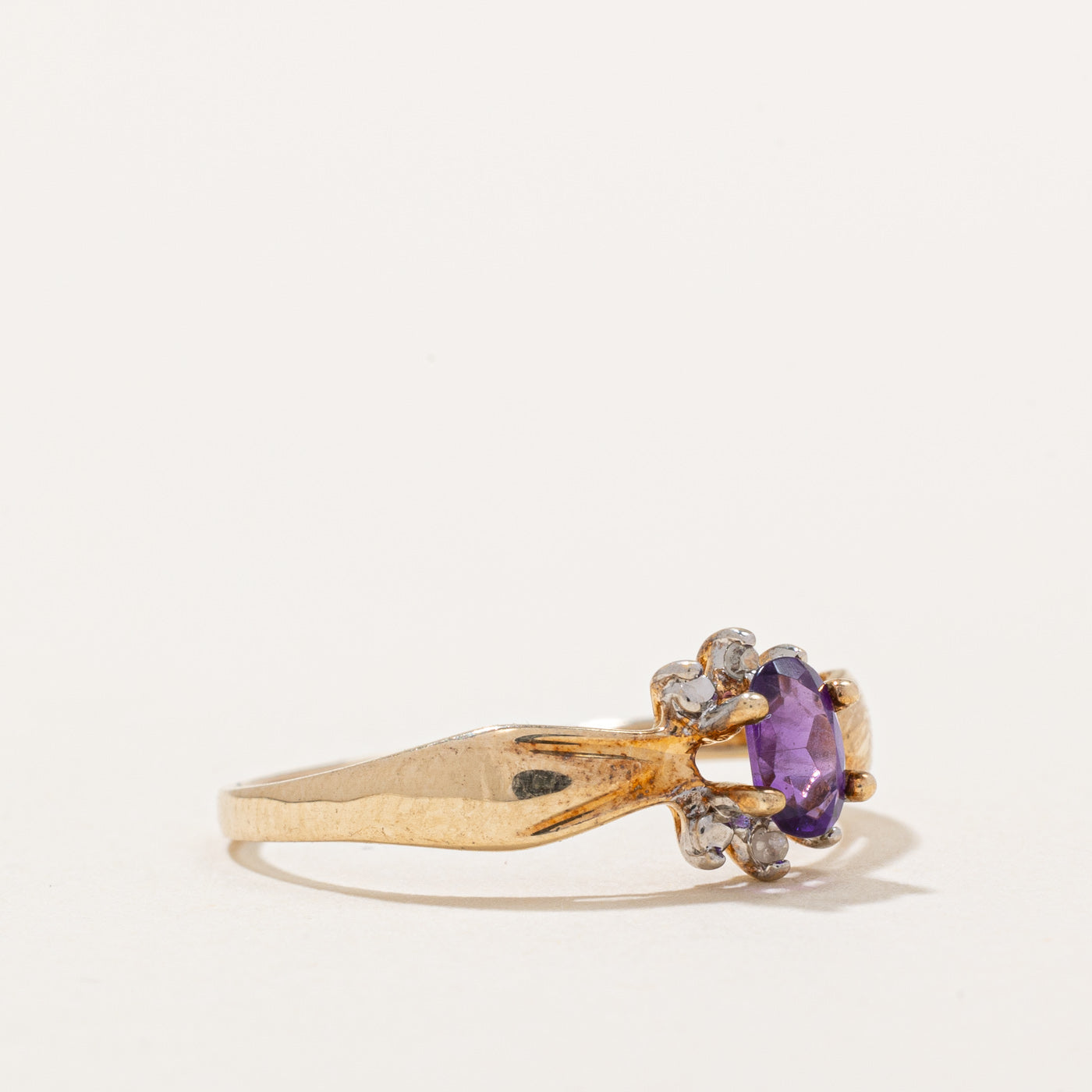 Amethyst & Diamond Ring | 0.16ct, 0.01ctw | SZ 6 |