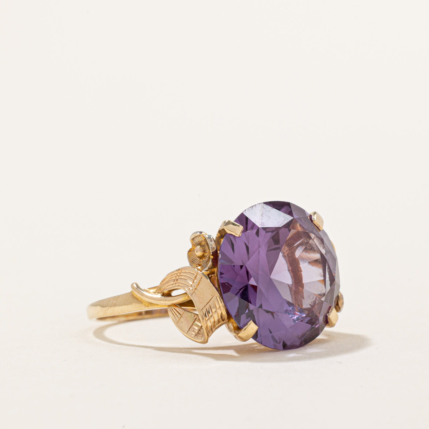 Synthetic Colour Change Sapphire Cocktail Ring | 8.86ct | SZ 6.5 |