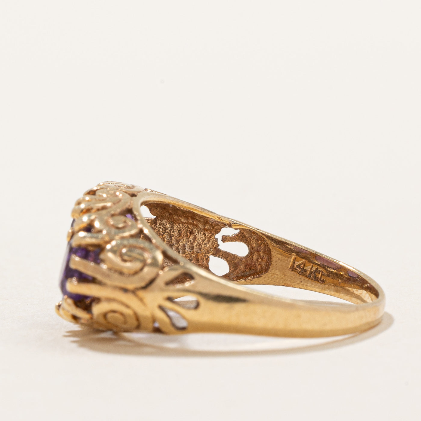 Amethyst & Diamond Cocktail Ring | 0.60ctw, 0.08ctw | SZ 4 |