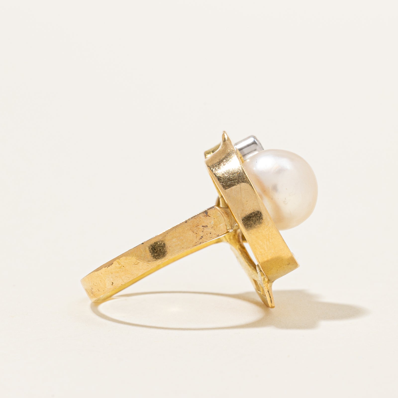 Cultured Pearl & Diamond Cocktail Ring | 5.00ct, 0.07ct | SZ 5.5 |