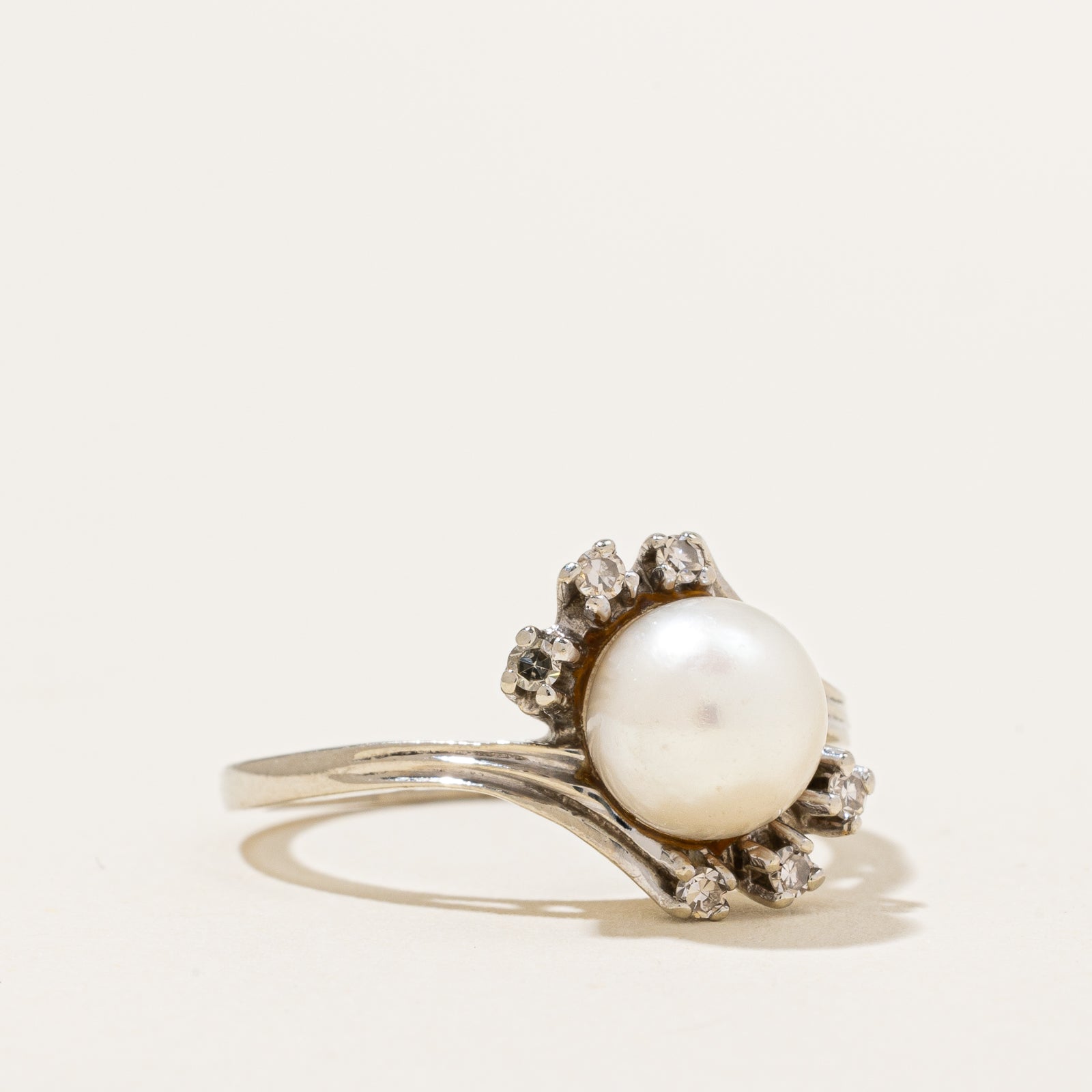 Cultured Pearl & Diamond Ring | 3.00ct, 0.12ctw | SZ 6.5 |