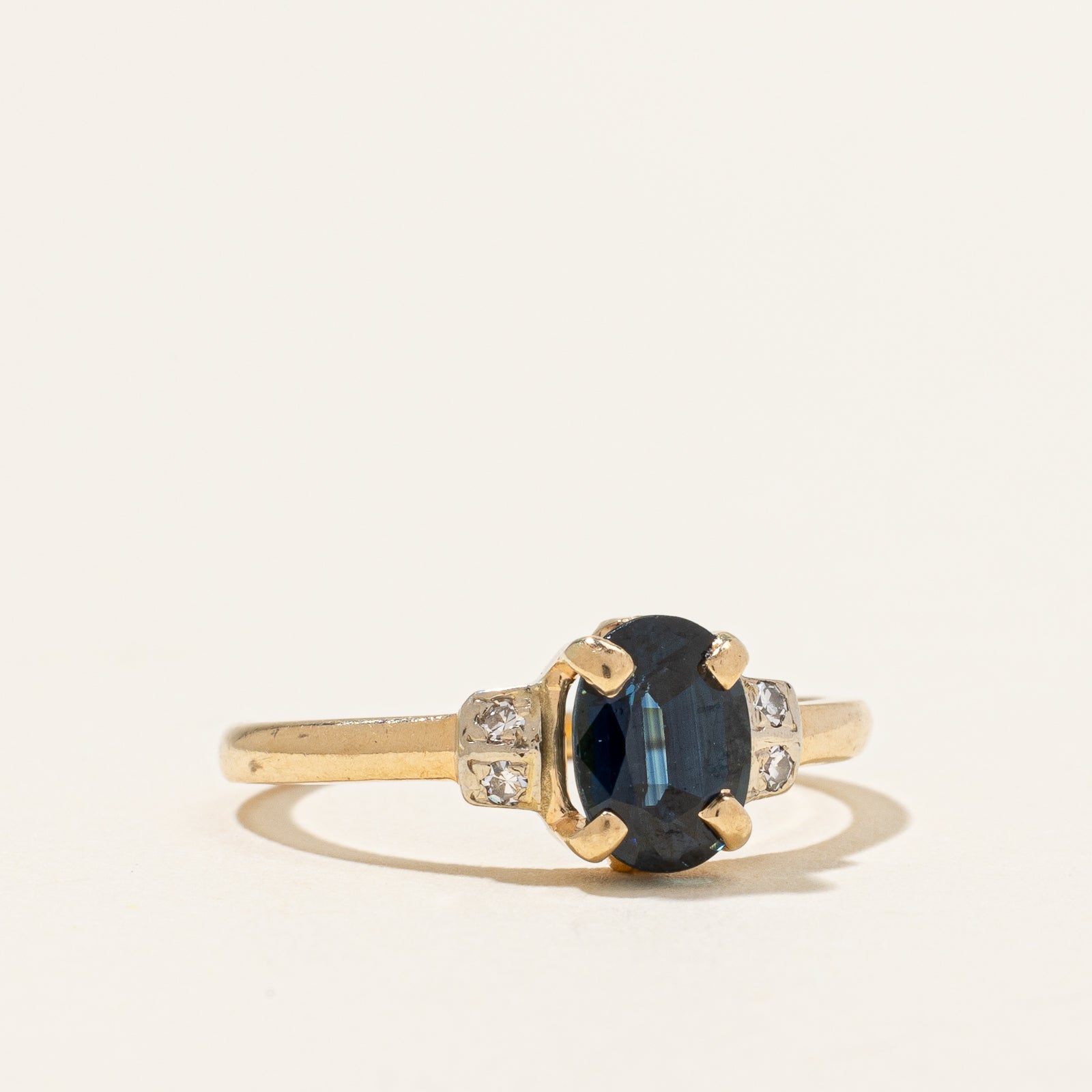 Blue Sapphire & Diamond Ring | 1.00ct, 0.04ctw | SZ 5.5 |