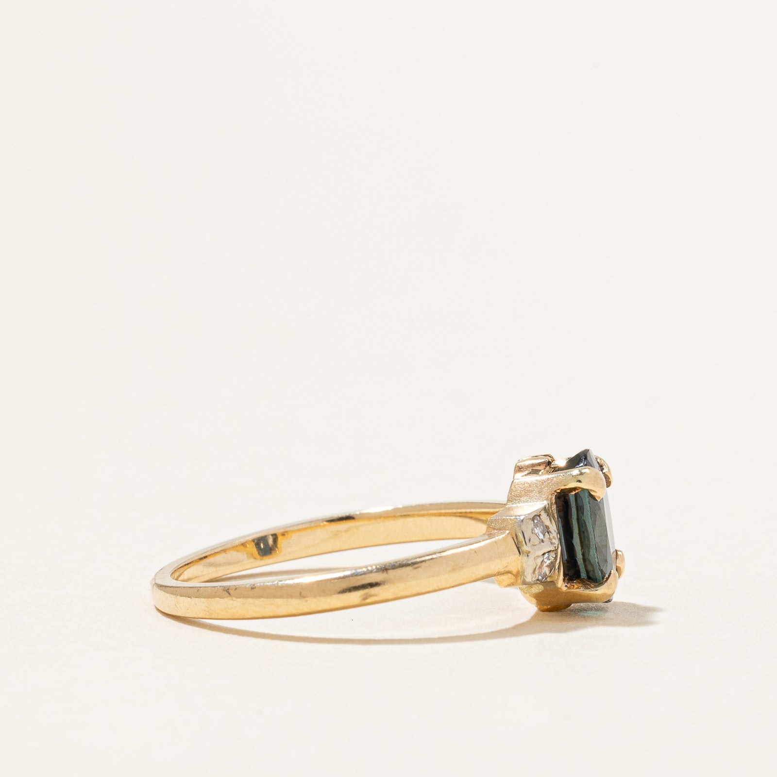Blue Sapphire & Diamond Ring | 1.00ct, 0.04ctw | SZ 5.5 |