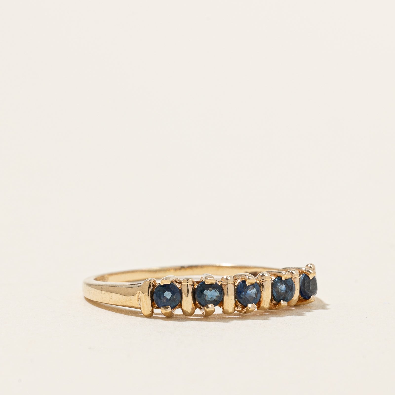 Bague cinq saphirs bleus | 0,25 ct | Taille 6 |