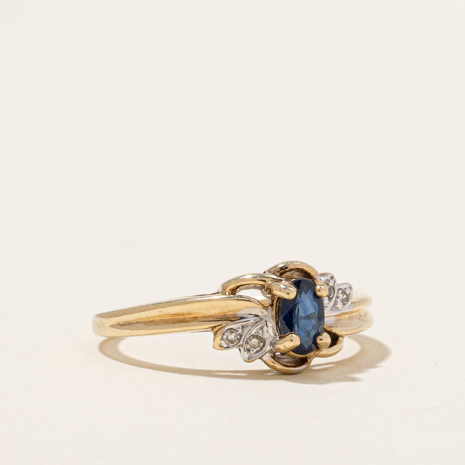 Bague saphir et diamants | 0,25 ct, 0,02 ct | Taille 5,5 |