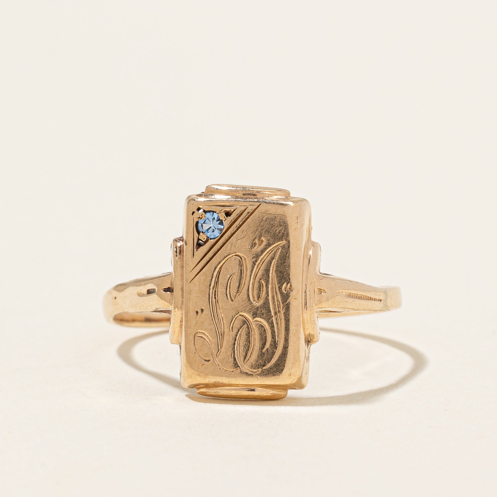 Bague chevalière en spinelle synthétique « LJ » | 0,02 ct | Taille 7 |