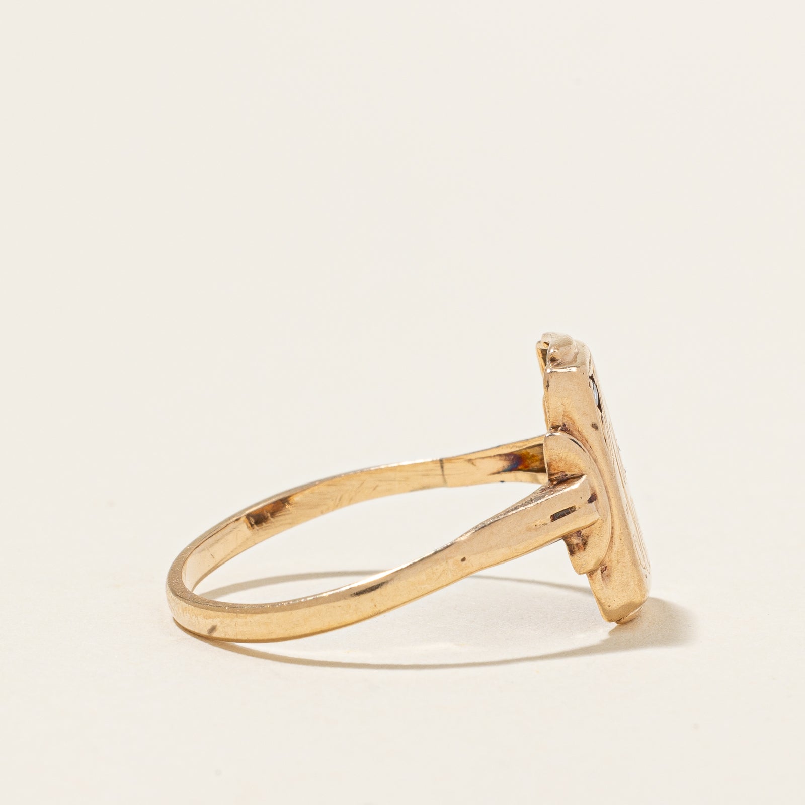 Bague chevalière en spinelle synthétique « LJ » | 0,02 ct | Taille 7 |