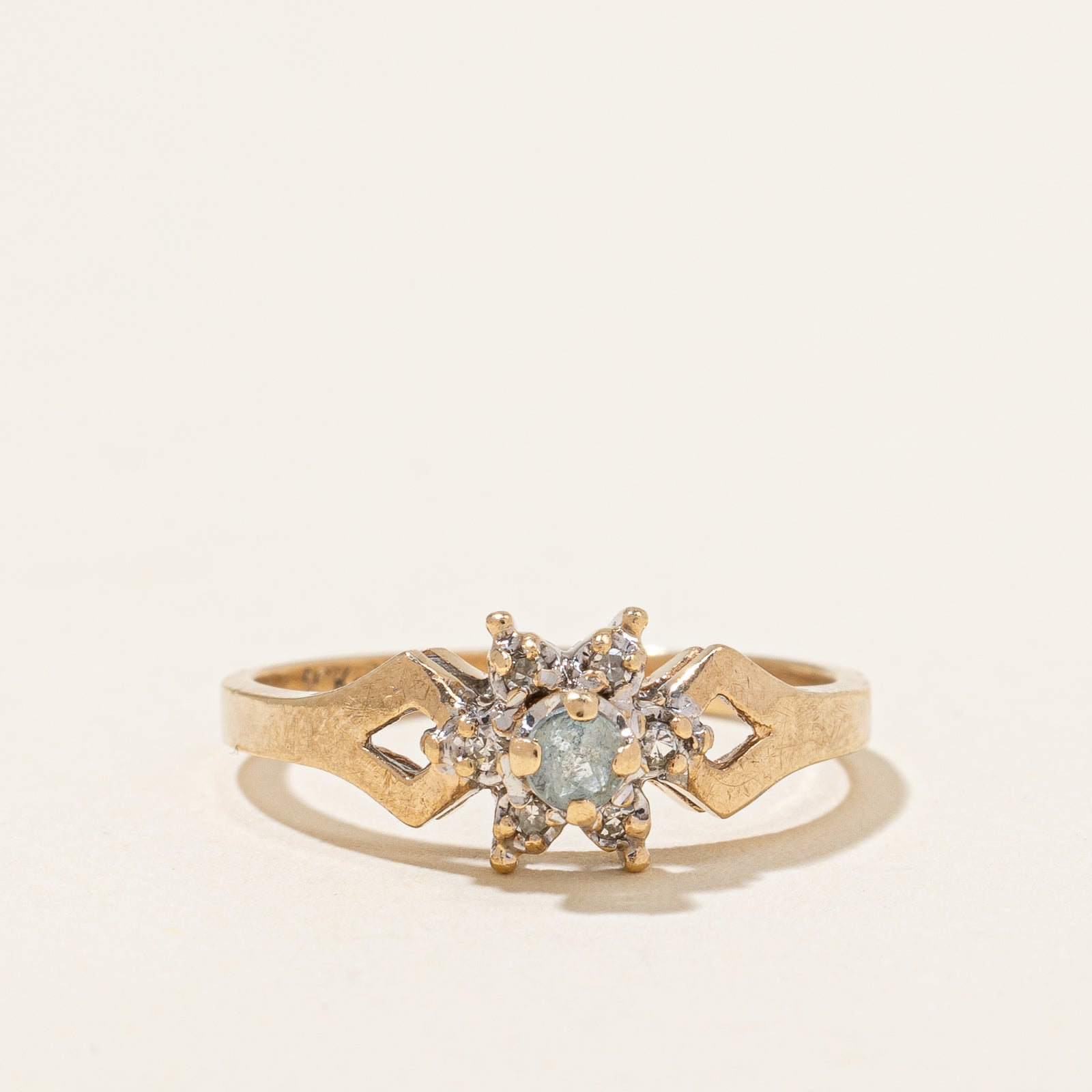 Aquamarine & Diamond Flower Ring | 0.06ct, 0.03ctw | SZ 4.75 |