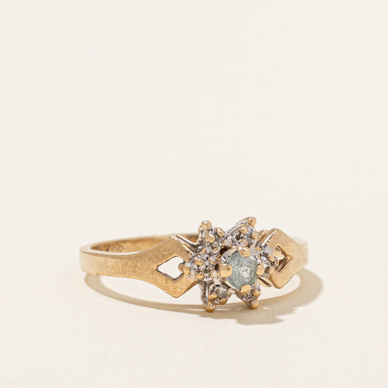 Aquamarine & Diamond Flower Ring | 0.06ct, 0.03ctw | SZ 4.75 |
