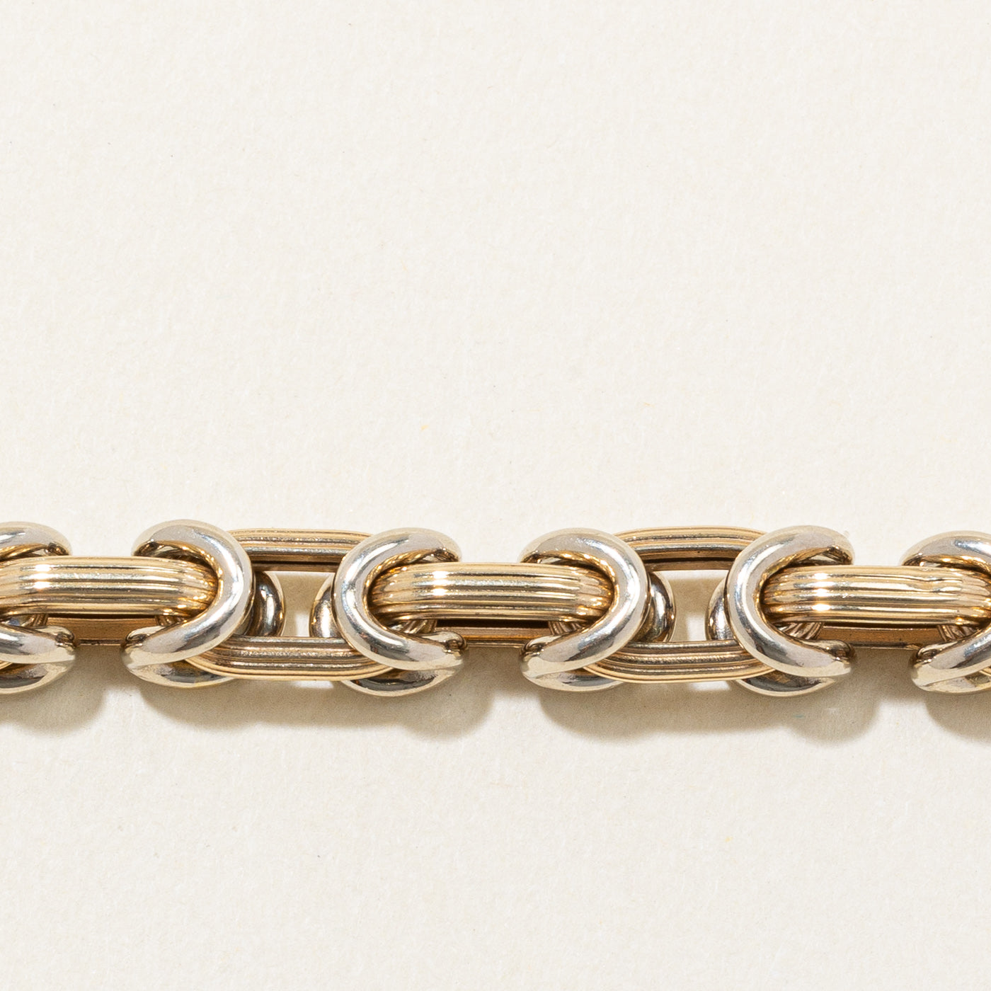 Bracelet à maillons byzantins avec fermoir en forme de cœur en jadéite | 0,04 ct | 7,5 po |
