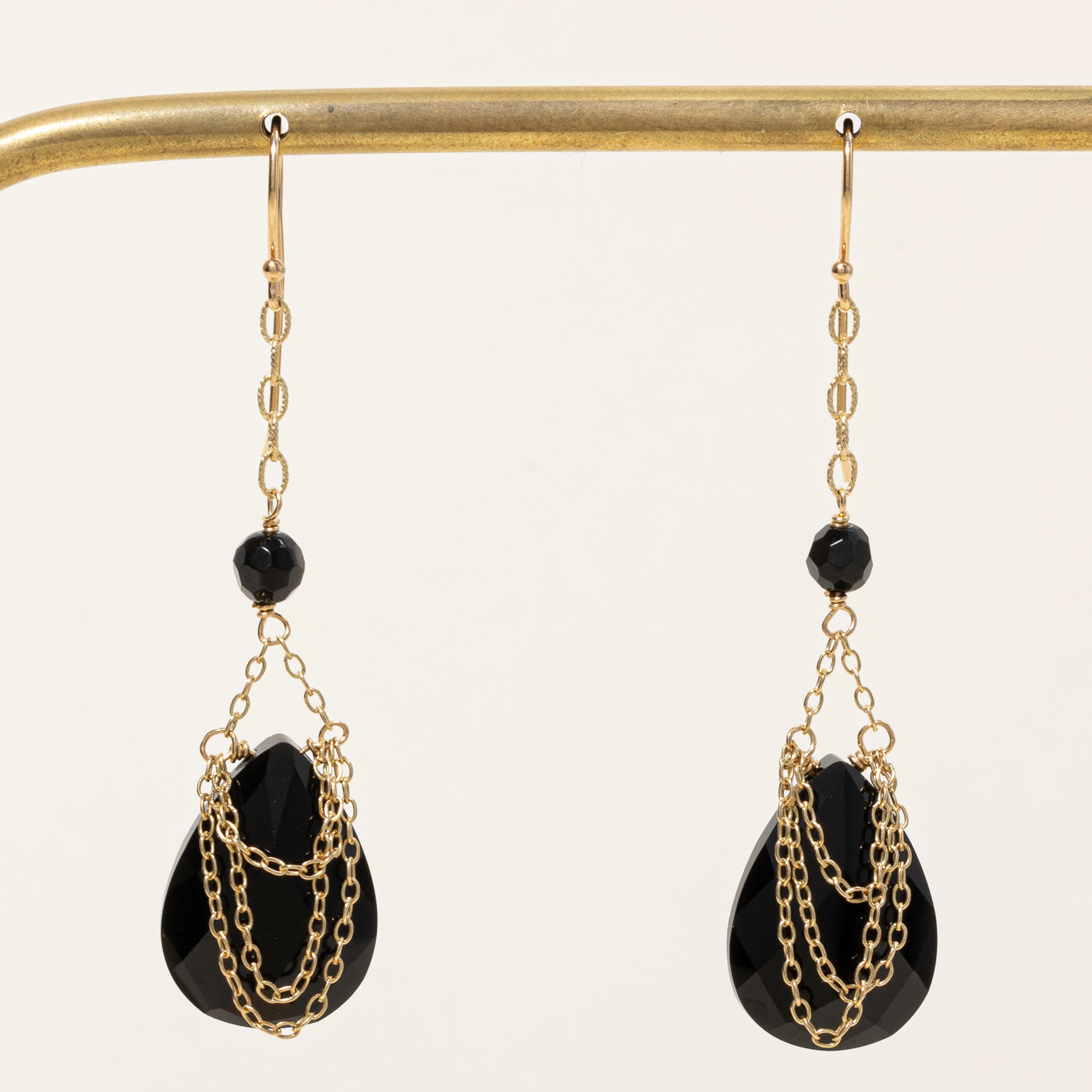 Boucles d'oreilles en onyx noir en forme de larme | 20,00 ct |