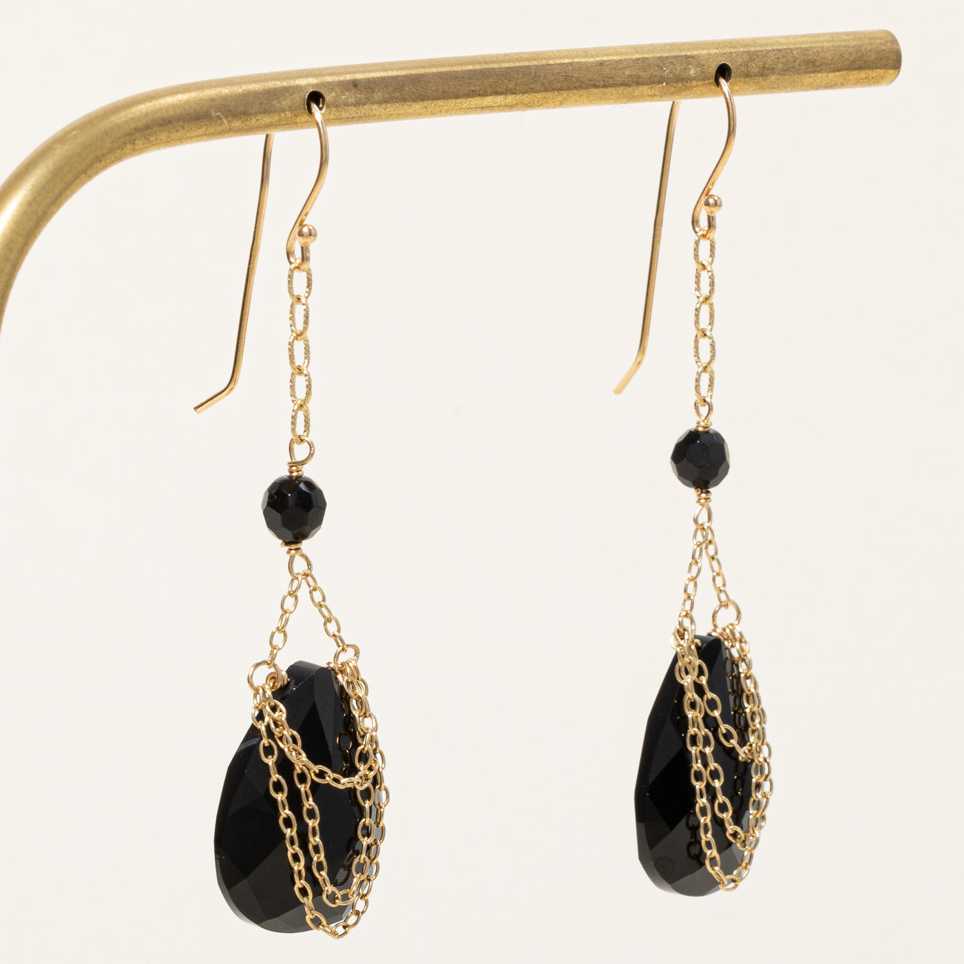 Boucles d'oreilles en onyx noir en forme de larme | 20,00 ct |