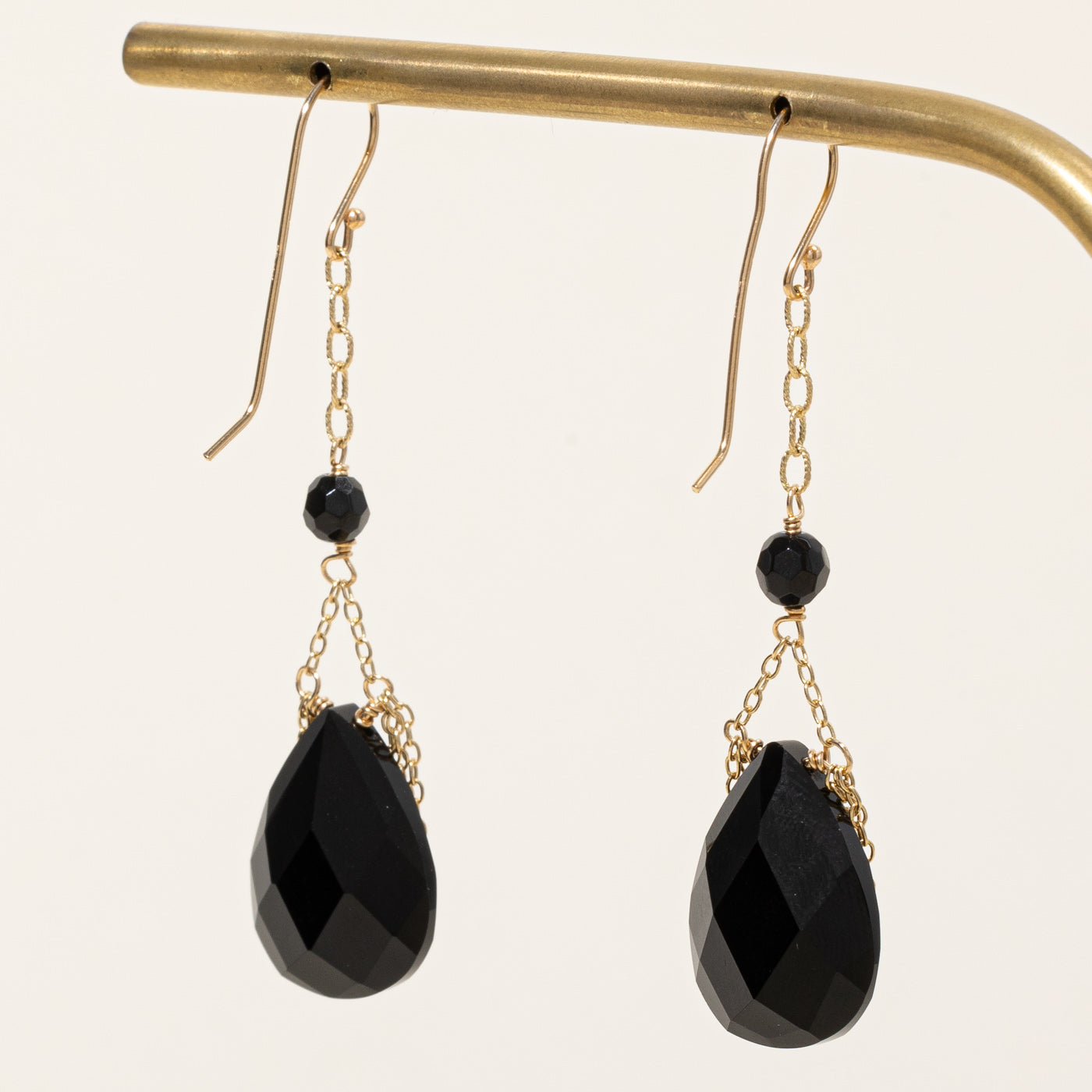 Boucles d'oreilles en onyx noir en forme de larme | 20,00 ct |