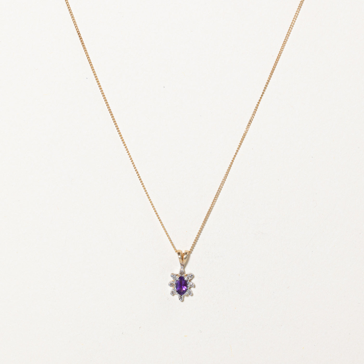 Collier pendentif améthyste et diamants | 0,17 ct, 0,04 ct au total | 40,6 cm |