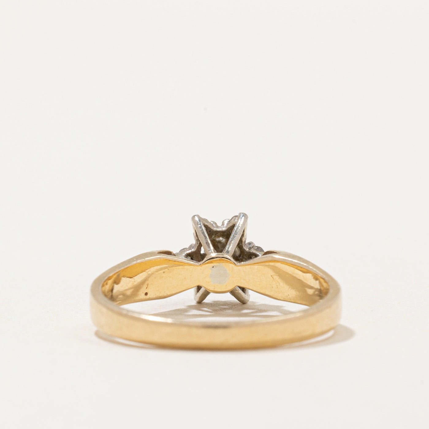Diamond & Emerald Ring | 0.05ctw, 0.015ct | SZ 5.25 |