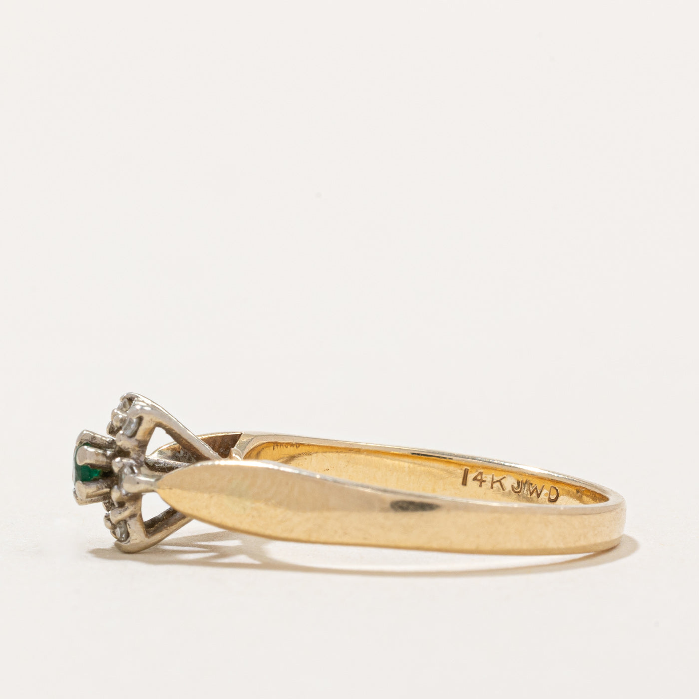 Diamond & Emerald Ring | 0.05ctw, 0.015ct | SZ 5.25 |