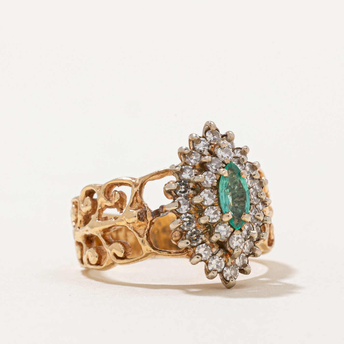 Diamond & Emerald Cocktail Ring | 0.48ctw, 0.18ct | SZ 6.5 |