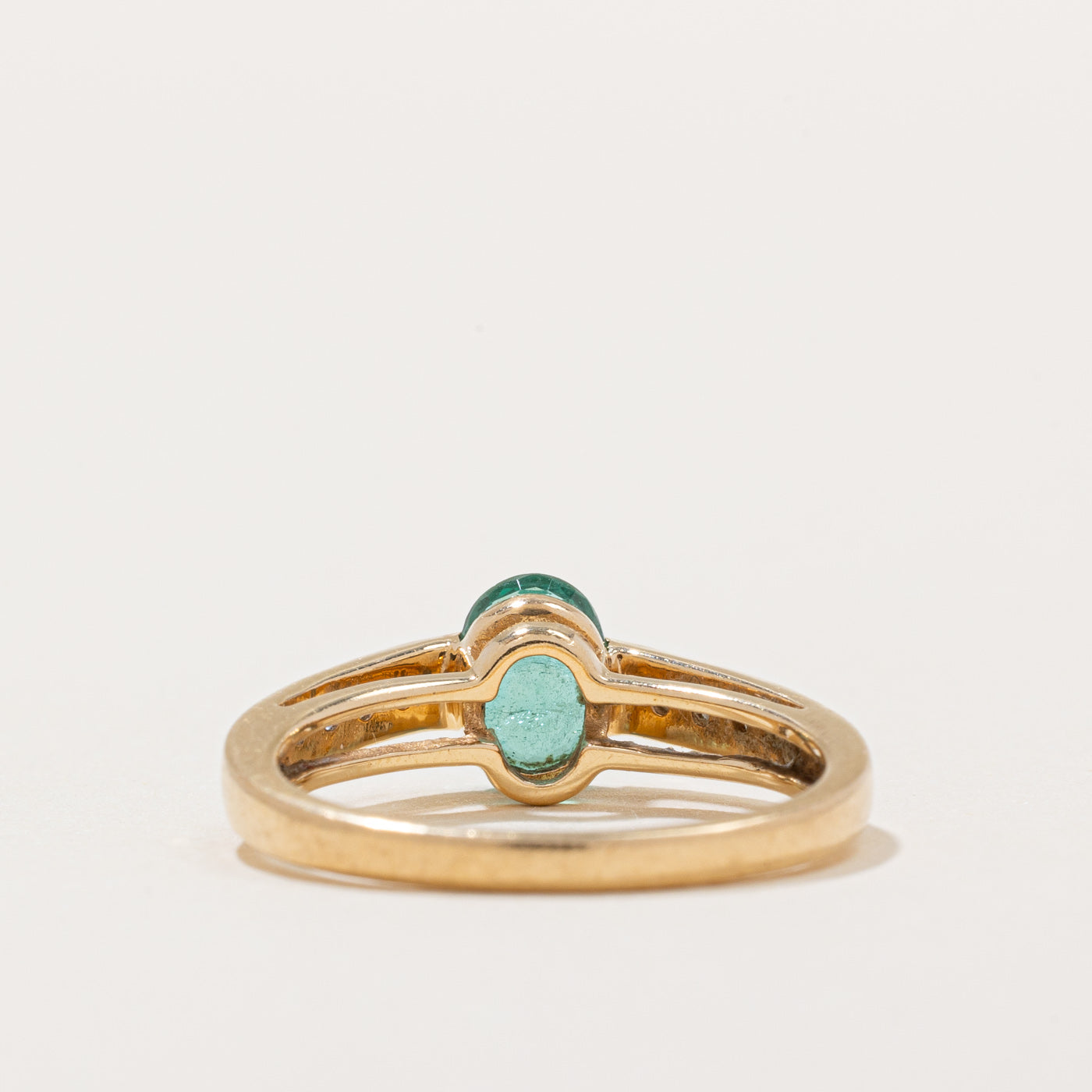 Emerald & Diamond Ring | 0.57ct, 0.03ctw | SZ 6.5 |