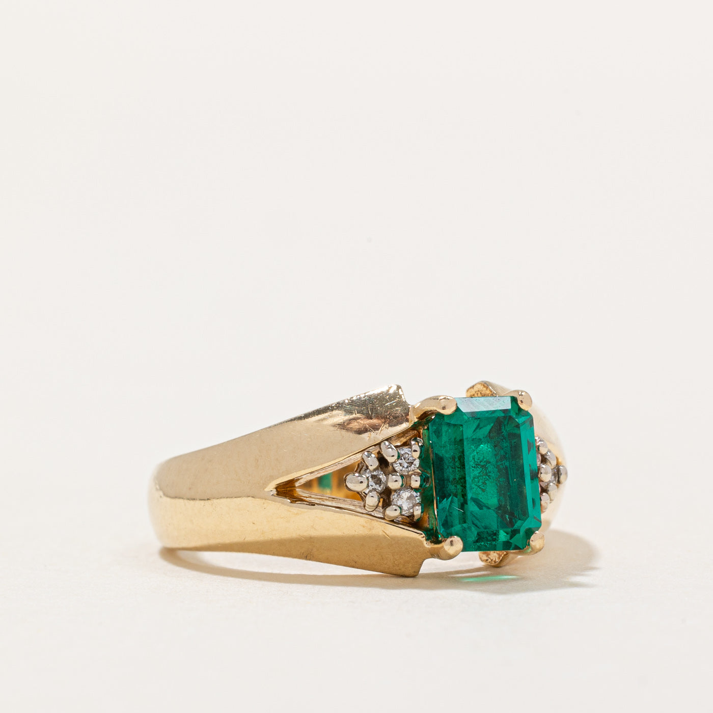 Synthetic Emerald & Diamond Cocktail Ring | 1.00ct, 0.03ctw | SZ 7 |