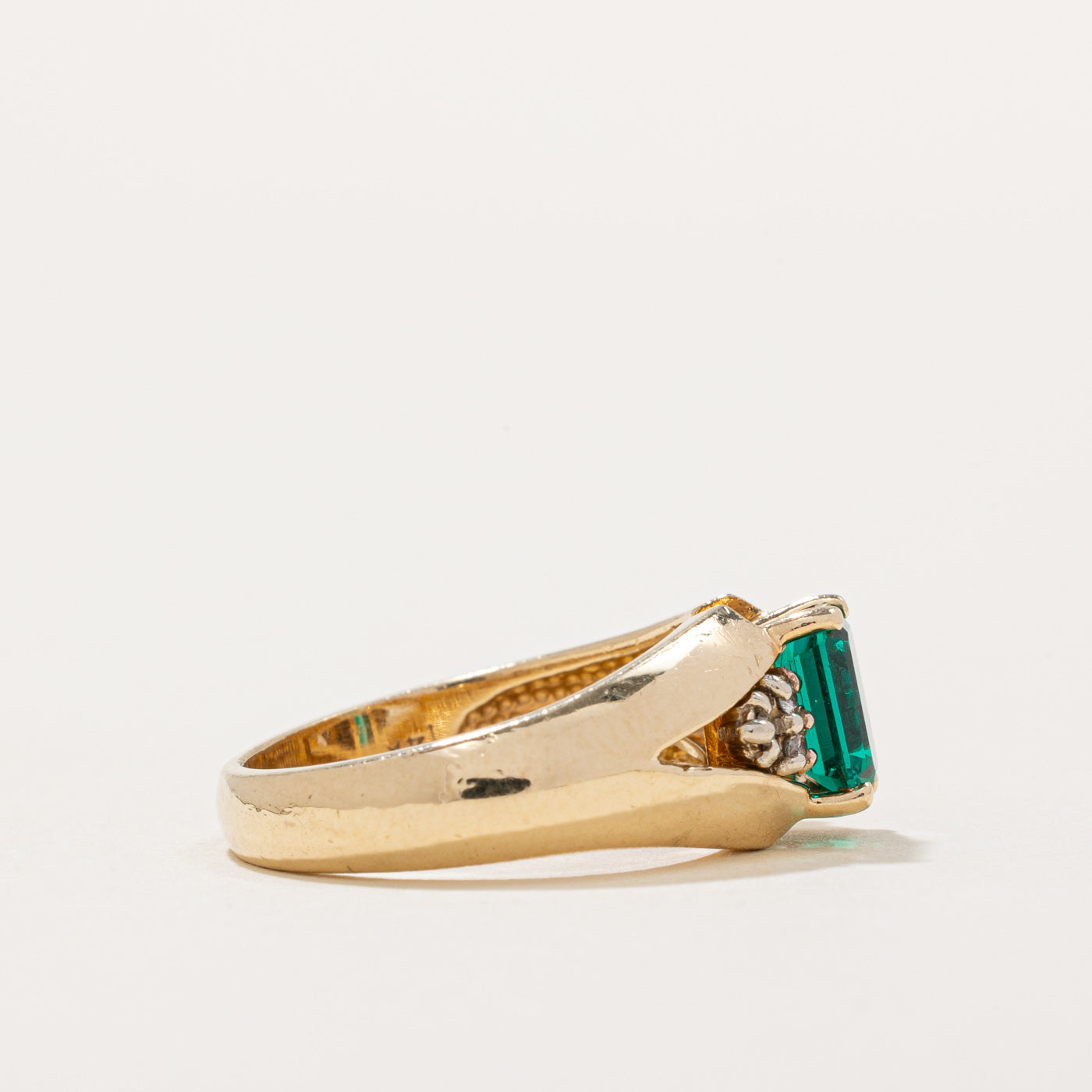 Synthetic Emerald & Diamond Cocktail Ring | 1.00ct, 0.03ctw | SZ 7 |