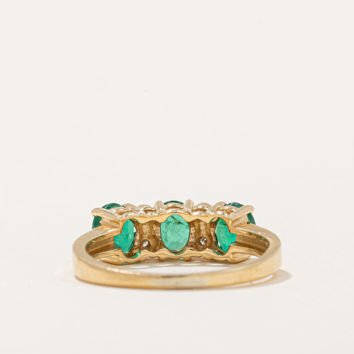 Emerald & Diamond Ring | 0.86ctw, 0.02ctw | SZ 5.5 |